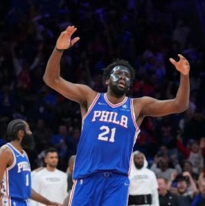 开云体育登录-联盟没那么软！恩比德诠释硬汉文化重现